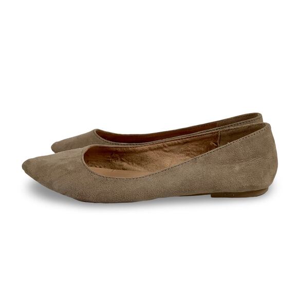Old Navy Faux Suede Pointy Ballet Flats - Picture 5 of 9